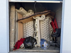10 x 15 storage unit in Livonia, MI