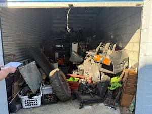 10 x 18 storage unit in Livonia, MI