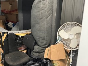 10 x 10 storage unit in Jacksonville, FL