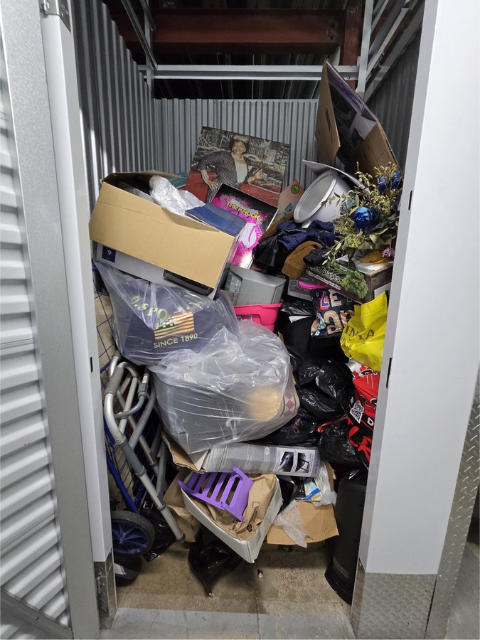 5 x 5 storage unit in Baltimore, MD