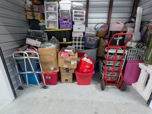 10 x 5 storage unit in Brooksville, FL