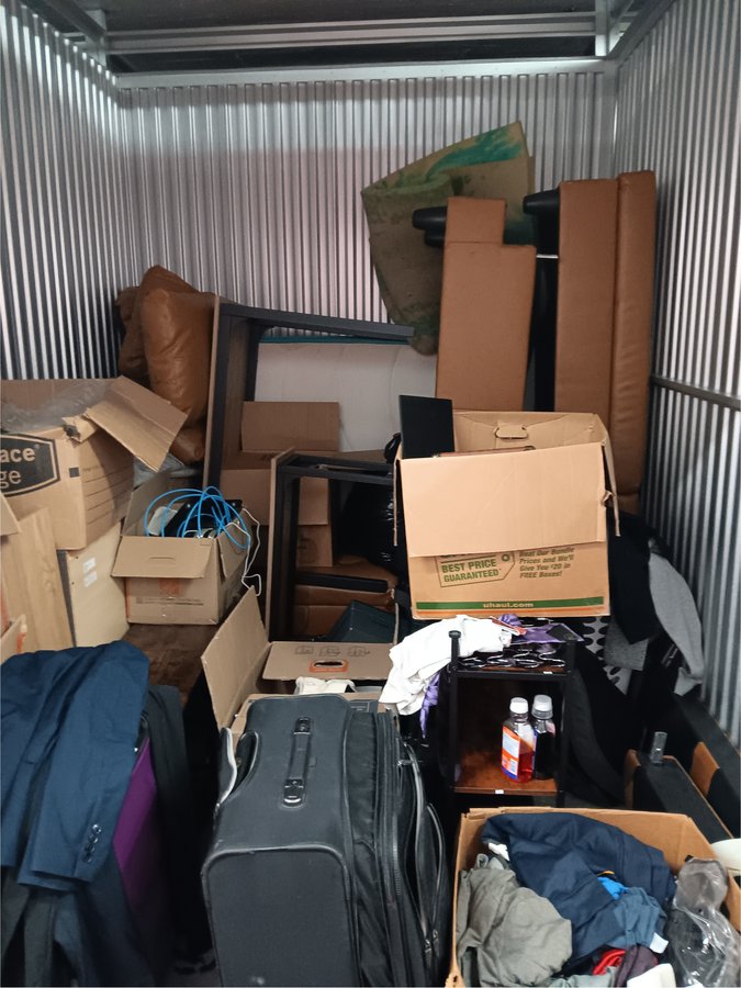 7 x 10 storage unit in Washington, DC