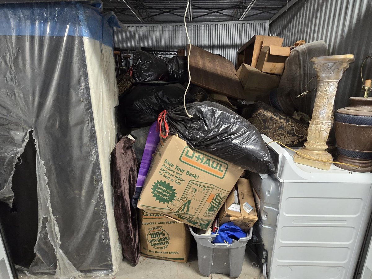 10 x 10 storage unit in Greensboro, NC