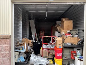 10 x 30 storage unit in Puyallup, WA