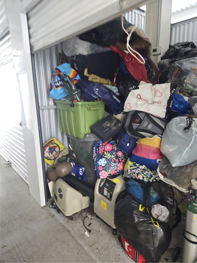 10 x 10 storage unit in Upper Darby, PA