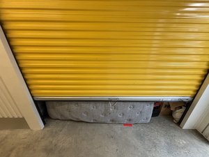 10 x 10 storage unit in Puyallup, WA