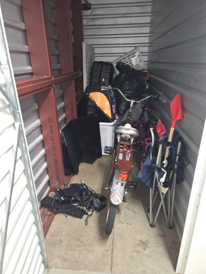 4 x 10 storage unit in Virginia Beach, VA