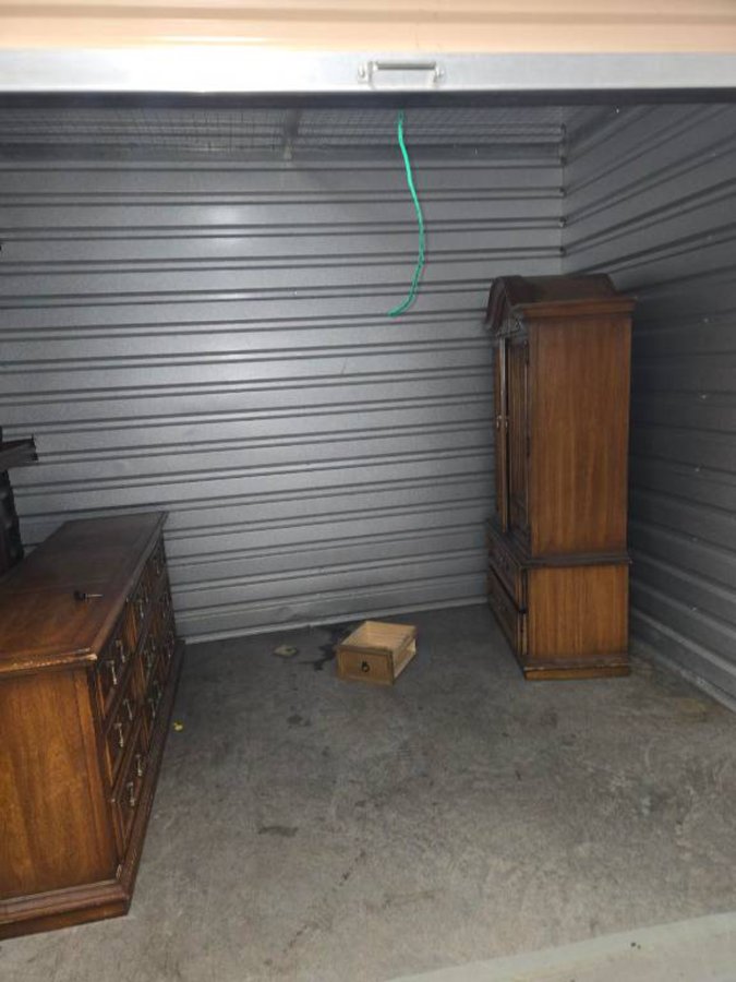 8 x 10 storage unit in Virginia Beach, VA