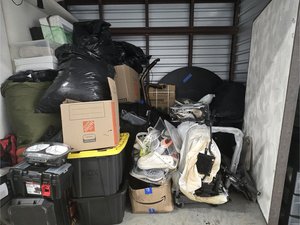 10 x 7 storage unit in Sandy Springs, GA