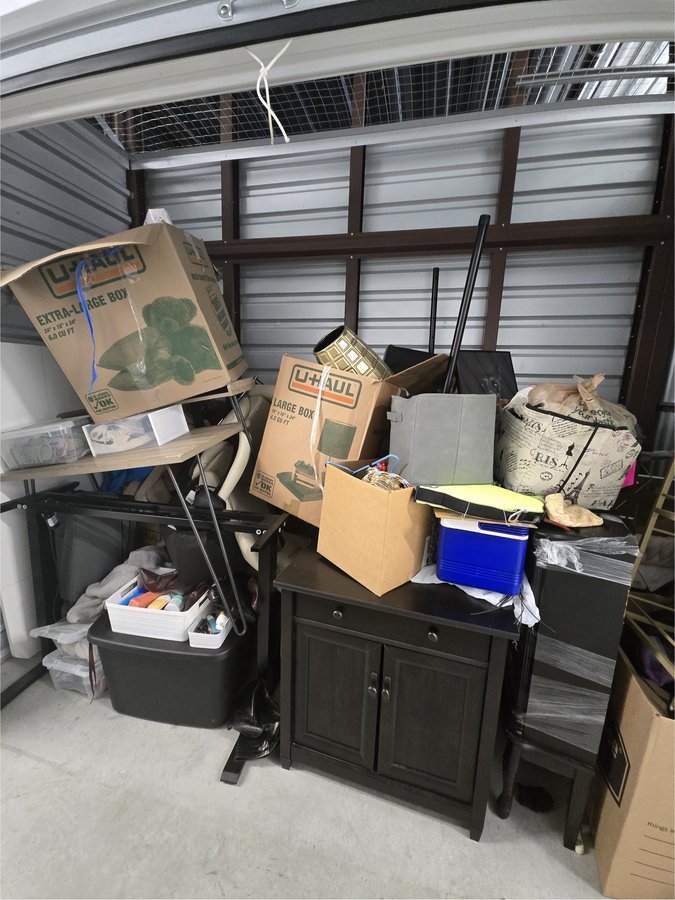 10 x 5 storage unit in Sandy Springs, GA
