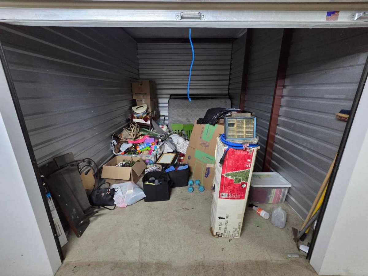 10 x 15 storage unit in San Antonio, TX