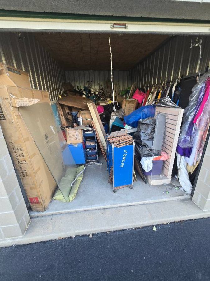 10 x 15 storage unit in Merrillville, IN
