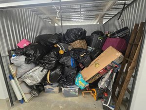 10 x 10 storage unit in Annapolis, MD