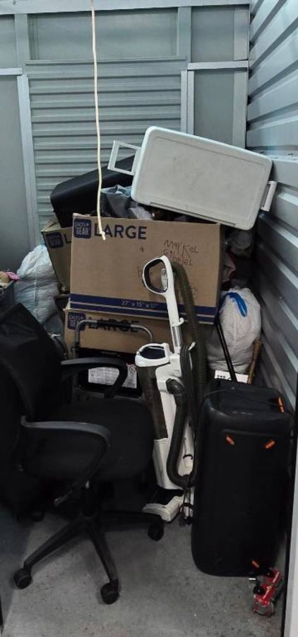 5 x 10 storage unit in Port Charlotte, FL