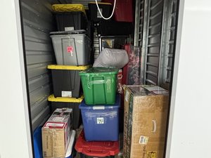 5 x 10 storage unit in Puyallup, WA