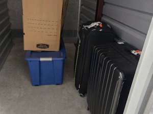 5 x 10 storage unit in Sterling, VA