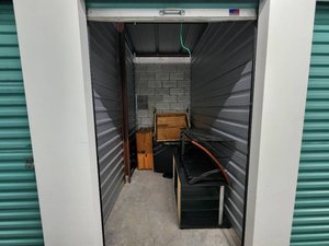 5 x 10 storage unit in Herndon, VA