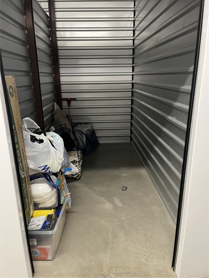 5 x 10 storage unit in Alexandria, VA