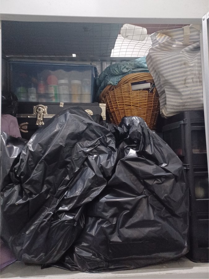 3 x 5 storage unit in Shirley, NY