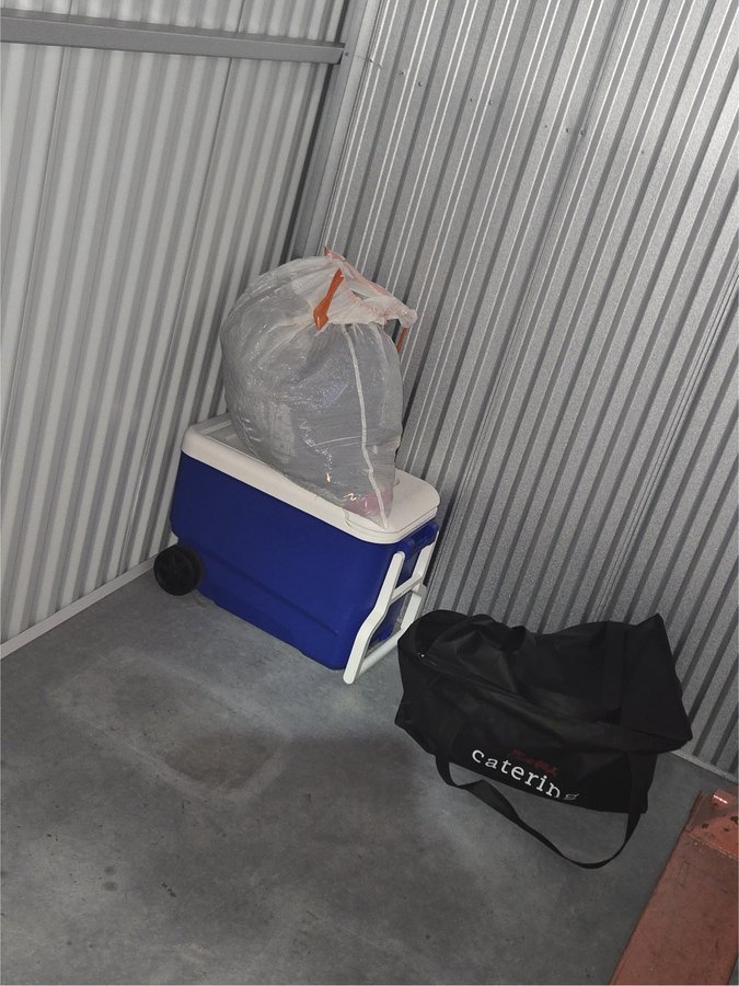 7 x 10 storage unit in Claymont, DE