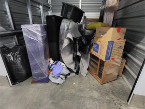 10 x 10 storage unit in Rocky Hill, CT