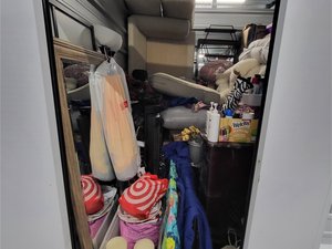 10 x 10 storage unit in Rocky Hill, CT