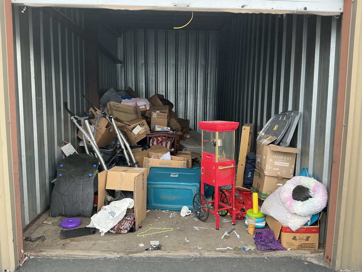 10 x 22 storage unit in Sparks, NV