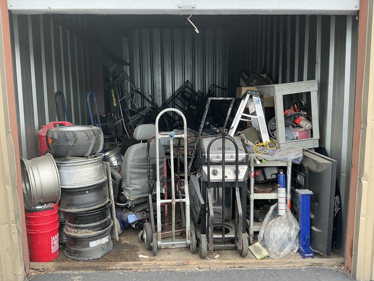 10 x 22 storage unit in Sparks, NV