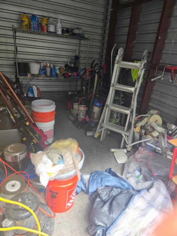 8 x 15 storage unit in Virginia Beach, VA