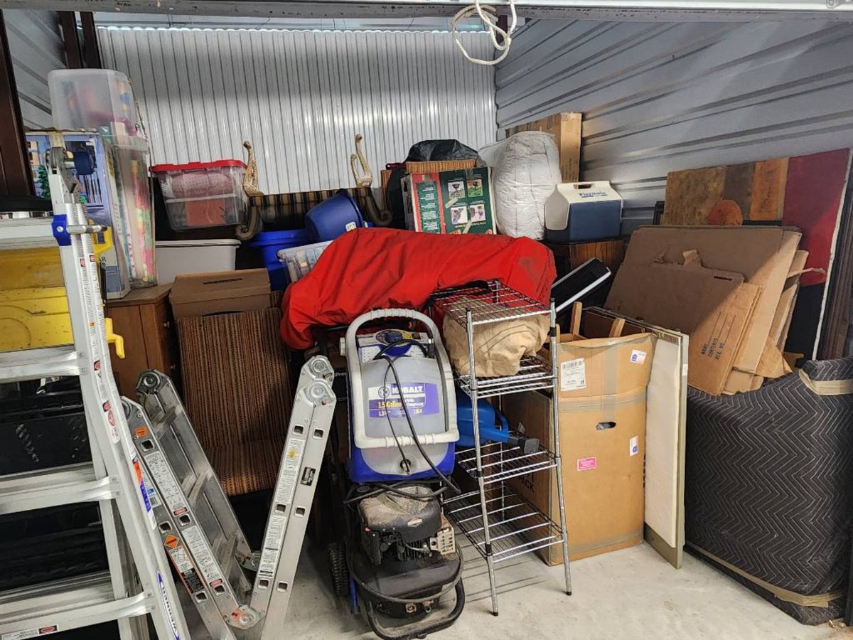 10 x 11 storage unit in Atlanta, GA