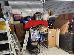 10 x 11 storage unit in Atlanta, GA