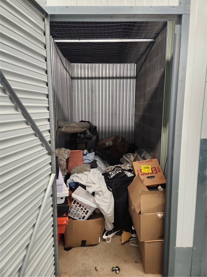 5 x 10 storage unit in Sandy Springs, GA