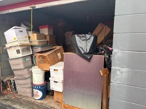 10 x 20 storage unit in Jacksonville, FL