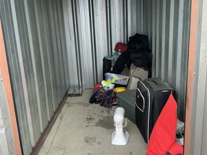 5 x 10 storage unit in Sparks, NV
