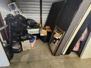 10 x 7 storage unit in Dallas, TX