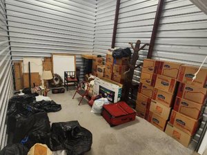 10 x 15 storage unit in Dallas, TX