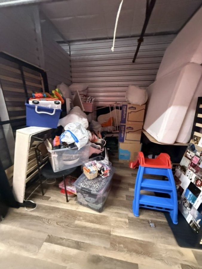 10 x 10 storage unit in Cranston, RI