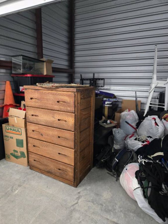 10 x 10 storage unit in Houston, TX