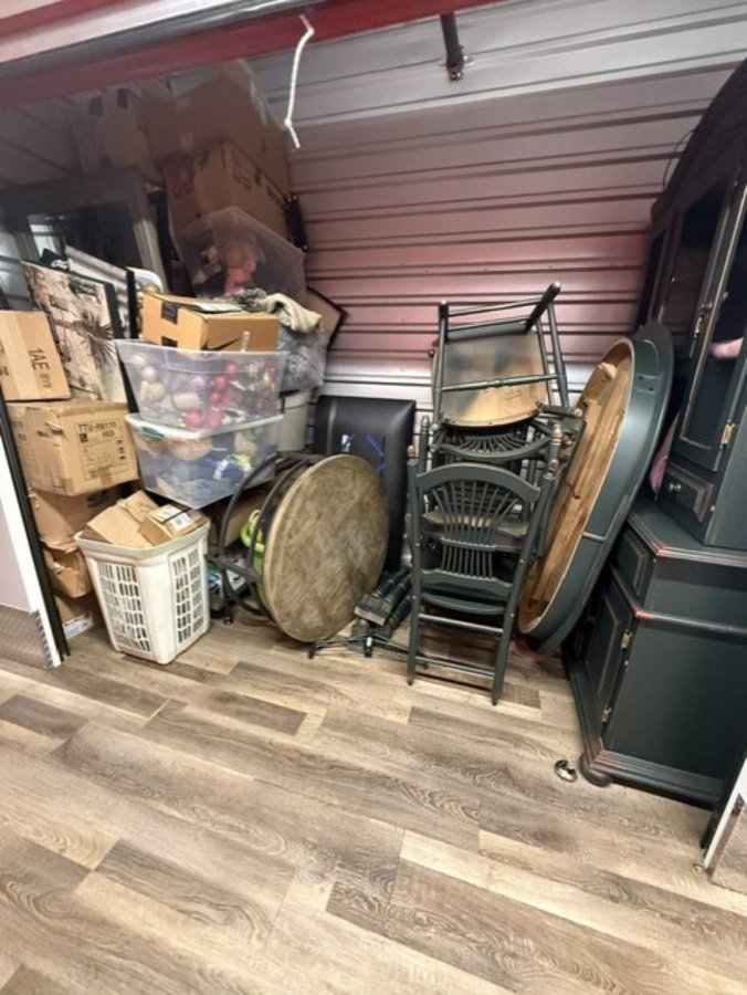 5 x 10 storage unit in Cranston, RI