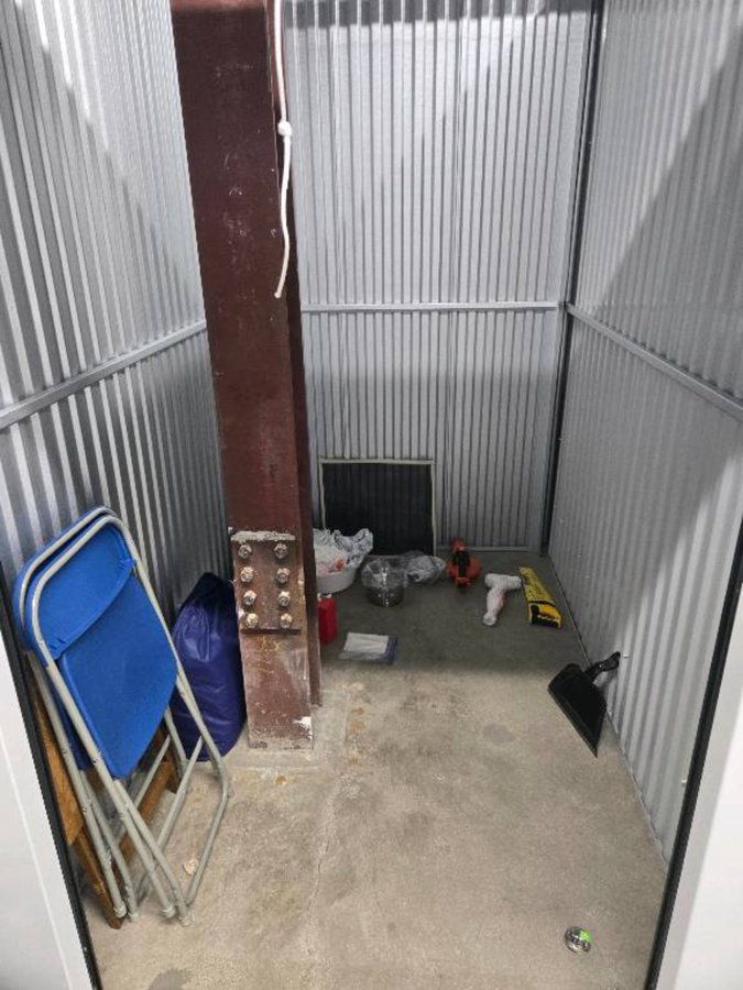 5 x 7 storage unit in Glenview, IL