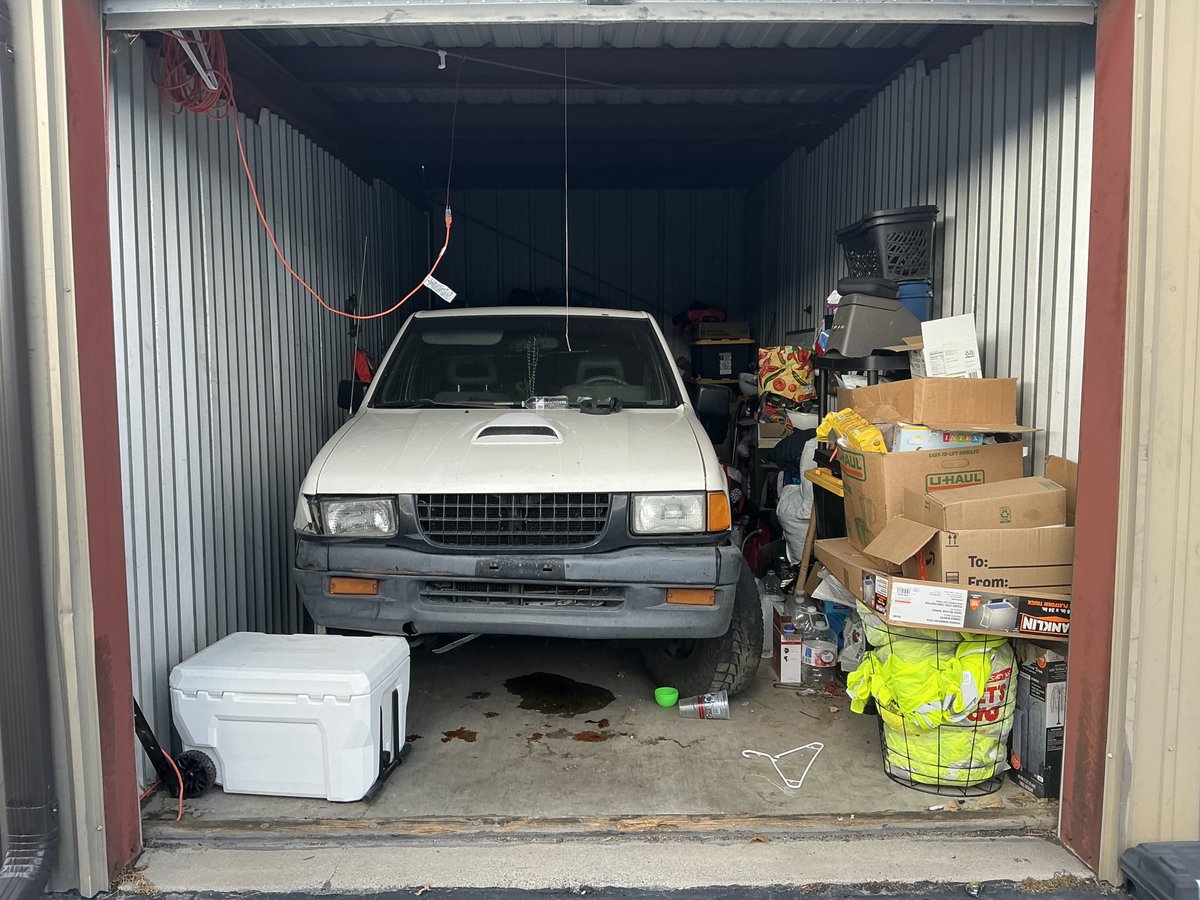 10 x 22 storage unit in Sparks, NV