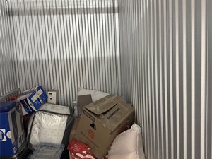 5 x 10 storage unit in Bronx, NY