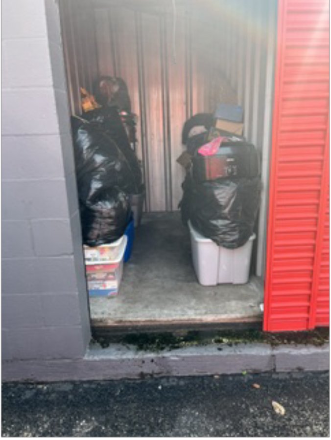 5 x 10 storage unit in Temple Terrace, FL
