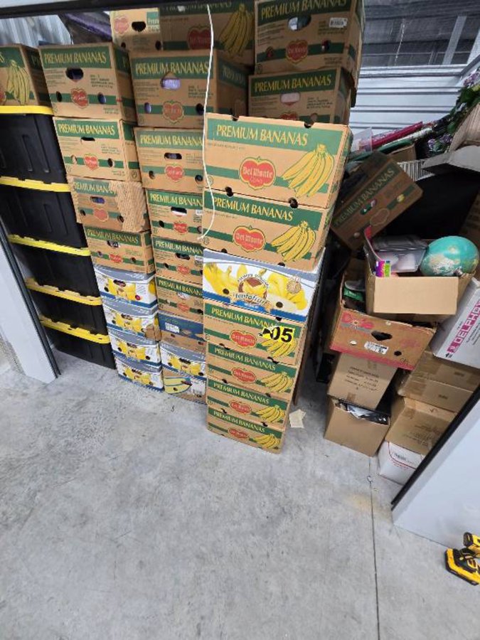 10 x 10 storage unit in Pinellas Park, FL