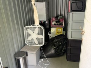 5 x 10 storage unit in Hamden, CT