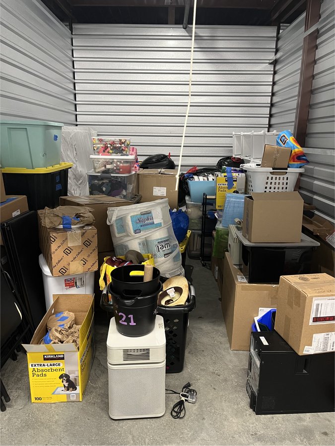 10 x 15 storage unit in Alexandria, VA