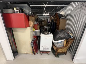 10 x 20 storage unit in Launderhill, FL