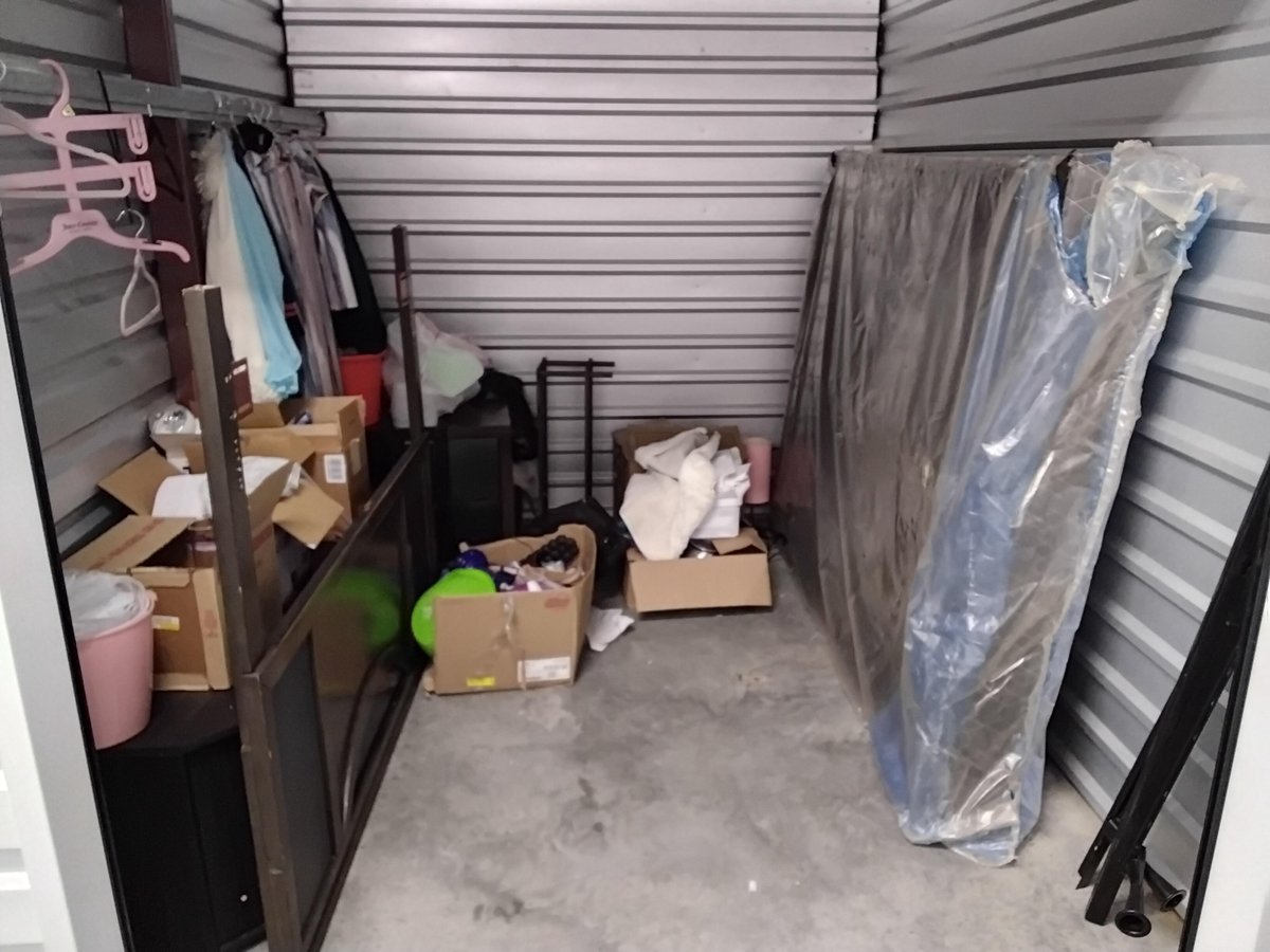 8 x 10 storage unit in Mobile, AL