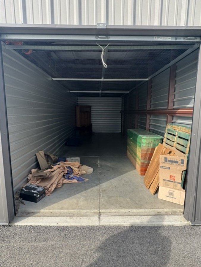 10 x 30 storage unit in Bolingbrook, IL