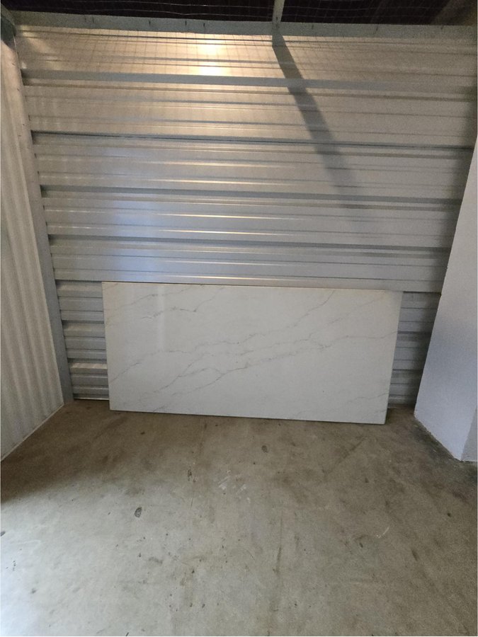 10 x 10 storage unit in Dallas, TX